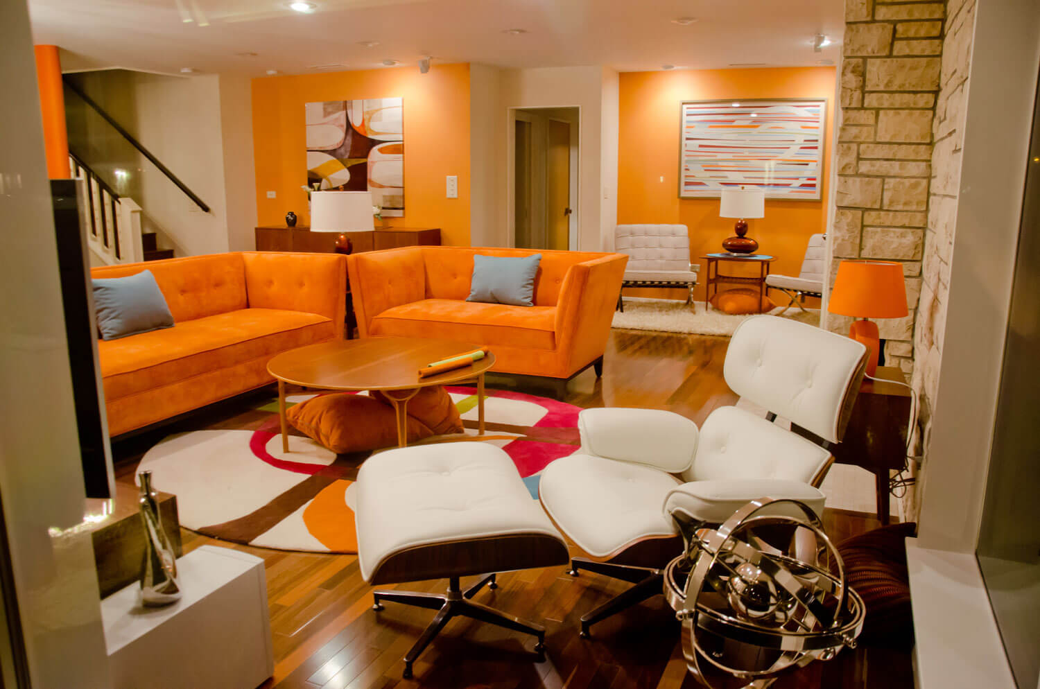 great burnt orange wall color. would like to have as ...