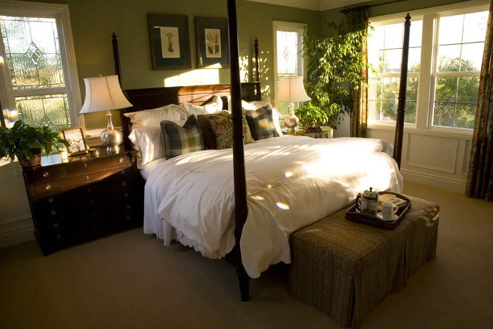 Luxury master bedroom bedding 
