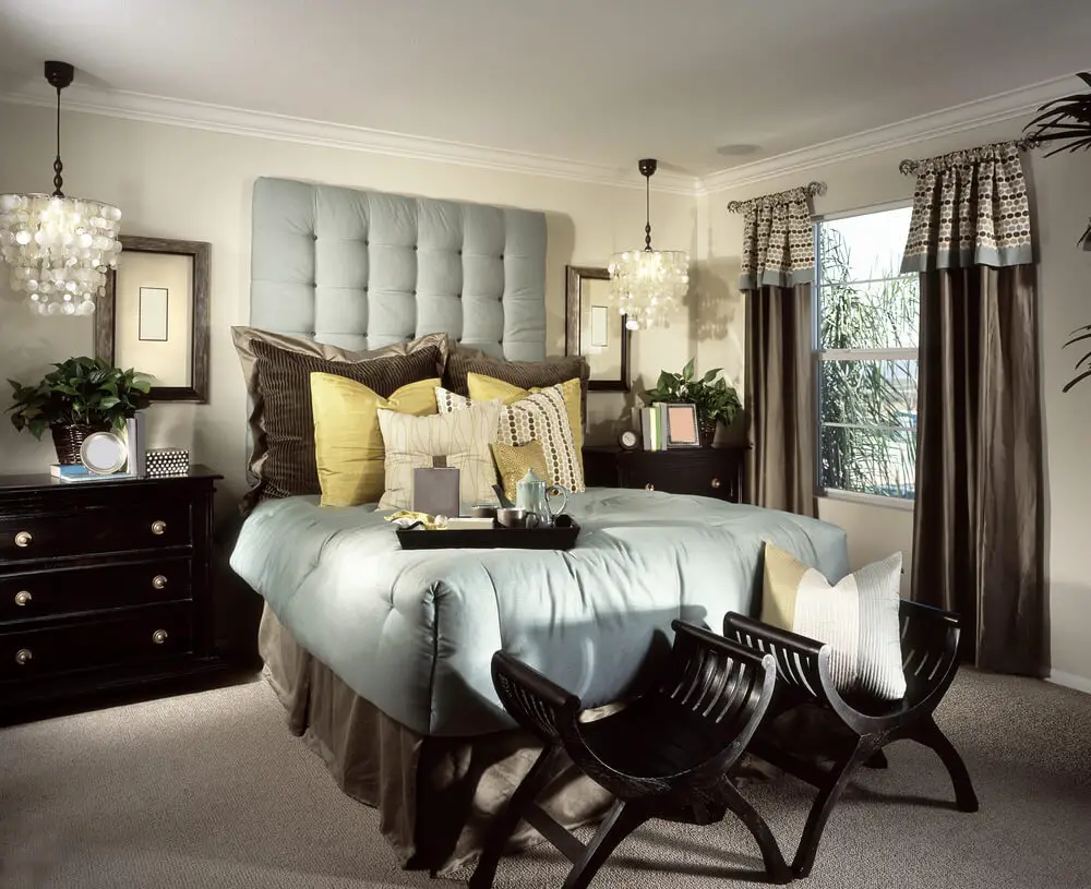 master bedroom decorating ideas with black furniture