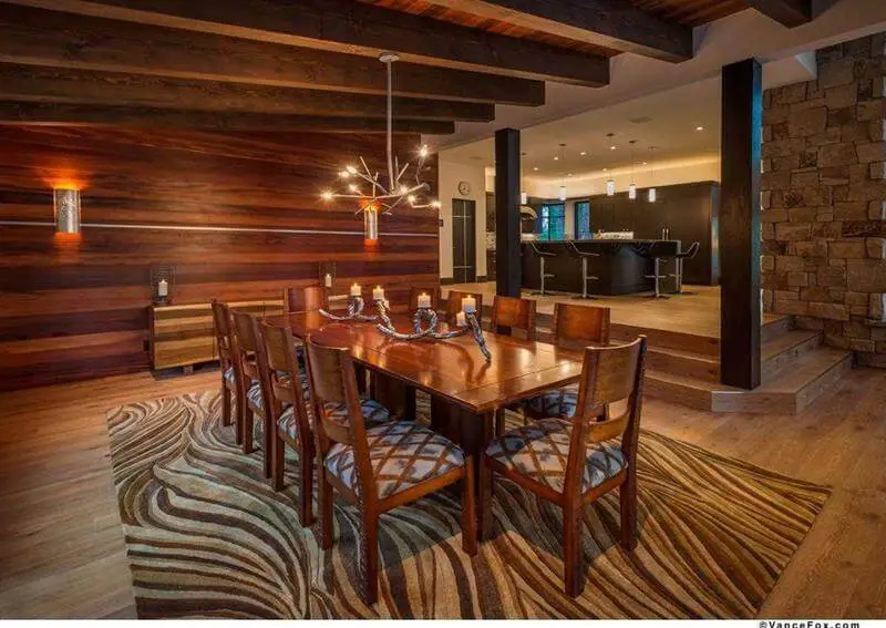 All-Wood Dining Room Design