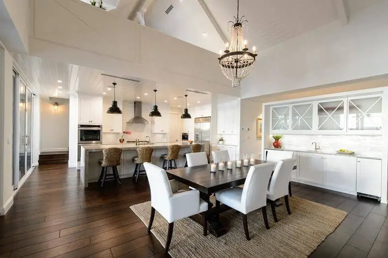Dining Room with Wet Bar