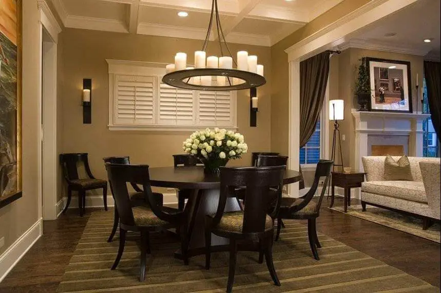 Dining Rooms with Chandeliers