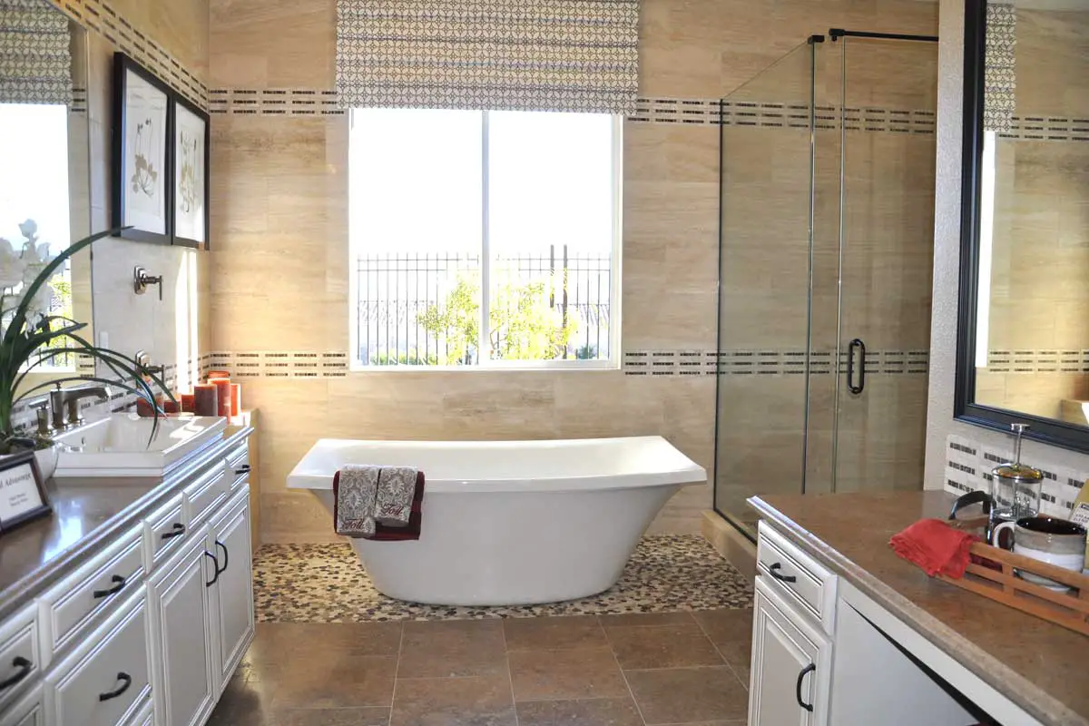 Master Bathrooms with Free Standing Soaking Tubs