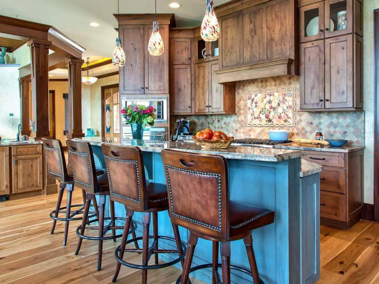Kitchen Island with Chairs