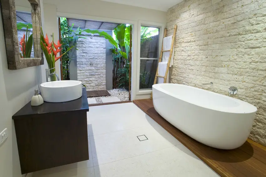 tropical setting bathroom design