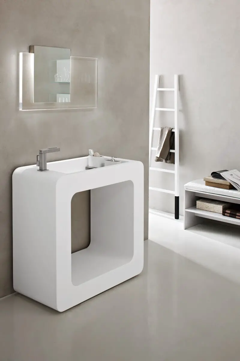 Square ceramic sink design